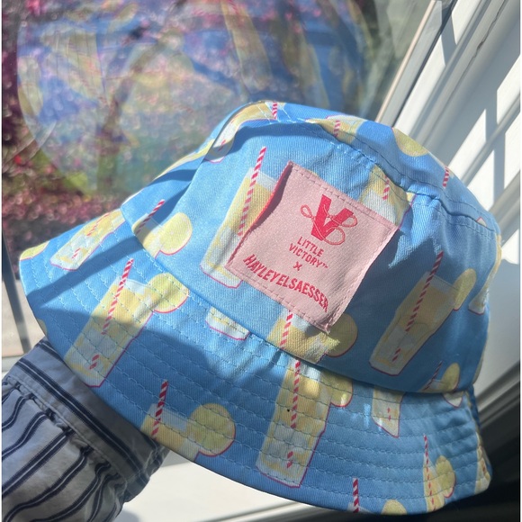 Hayley Elsaesser x Little Victories Bucket Hat - Picture 1 of 5